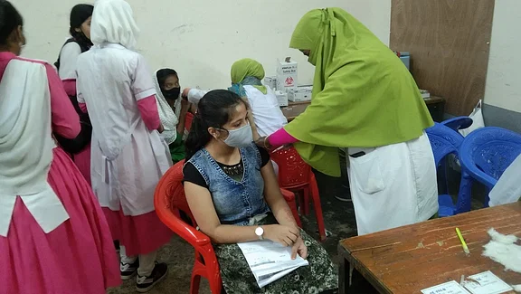 টিকার মেয়াদ তিন মাস বাড়ানো হয়েছে