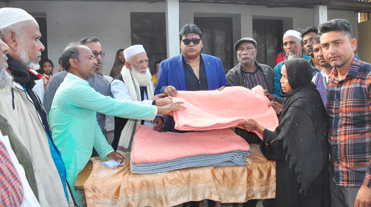 গরীব-অসহায় শীতার্থ মানুষের মধ্যে শীতবস্ত্র বিতরণ -বিশ্বনাথে নুনু মিয়া