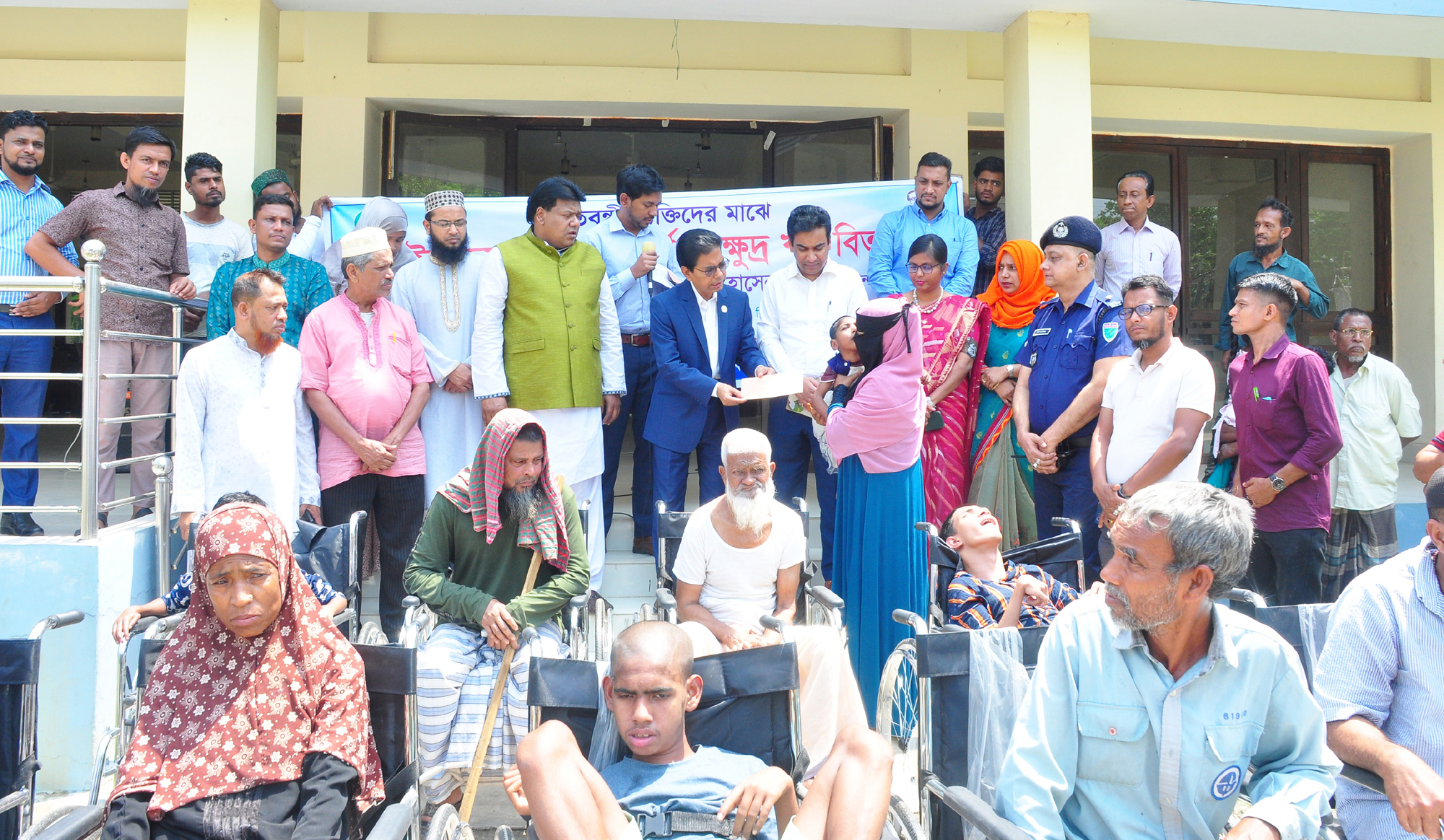 বিশ্বনাথে বিভাগীয় কমিশনারের মতবিনিময় সভায় বাসিয়া নদী পুনঃখননের জোরদাবী