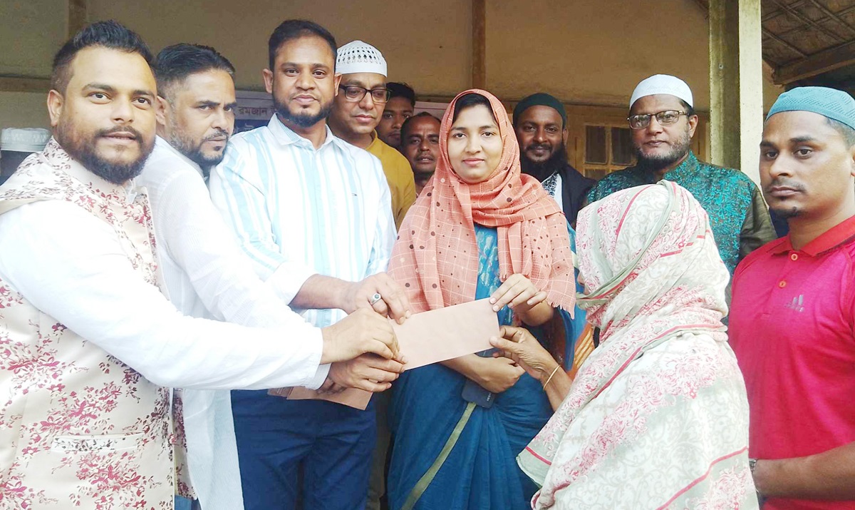 বিশ্বনাথ উন্নয়ন সংস্থা ইউকের নগদ অর্থ পেলেন শতাধিক পরিবার