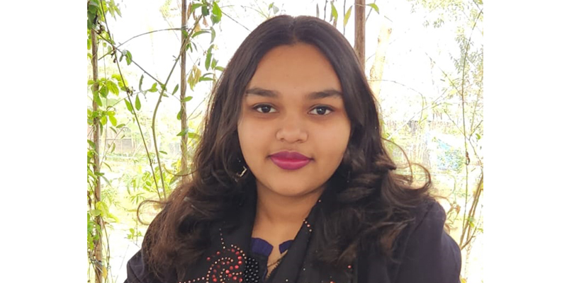 গোল্ডেন এ প্লাস পেয়েছে মনিষা