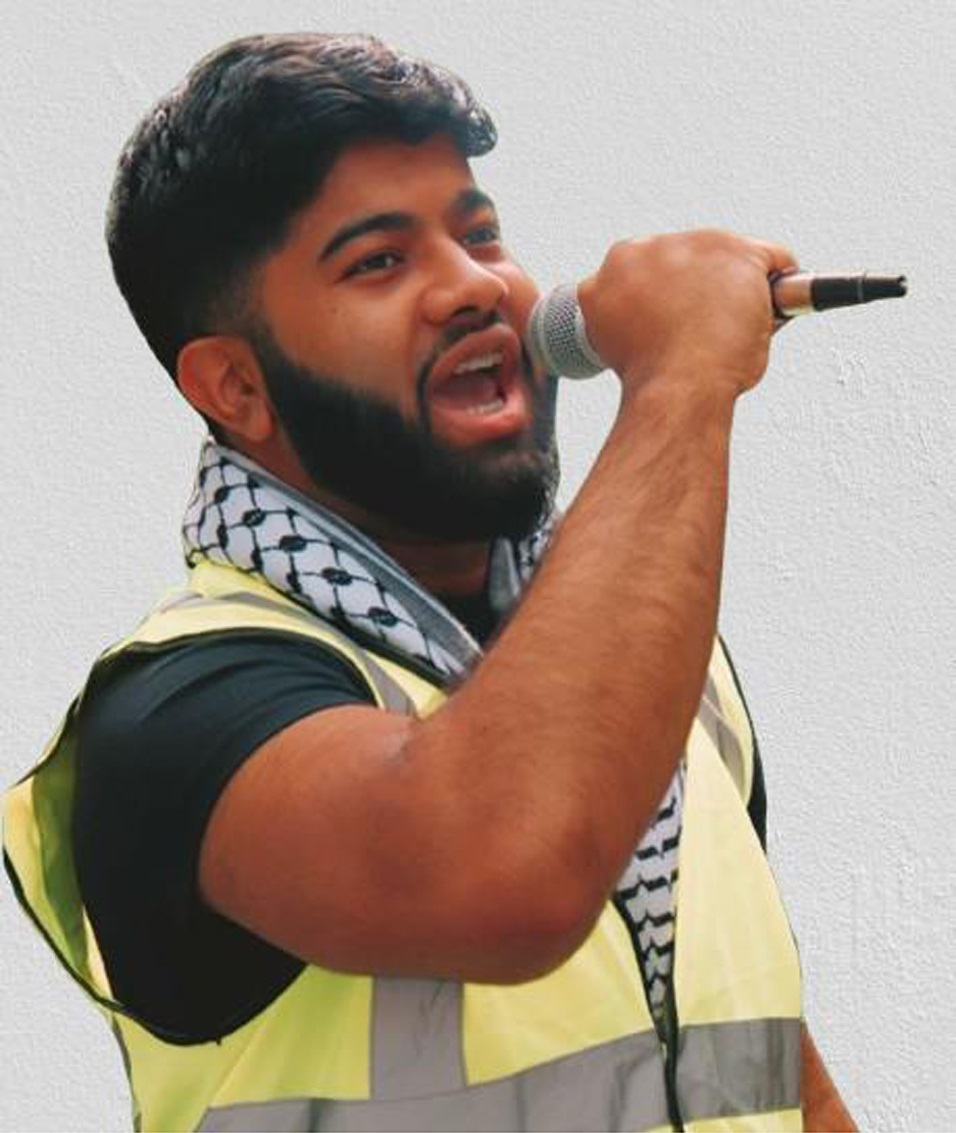 যুক্তরাজ্যে ১৯ বছর বয়সে কাউন্সিলর হলেন বিশ্বনাথের ঈসমাইল উদ্দিন