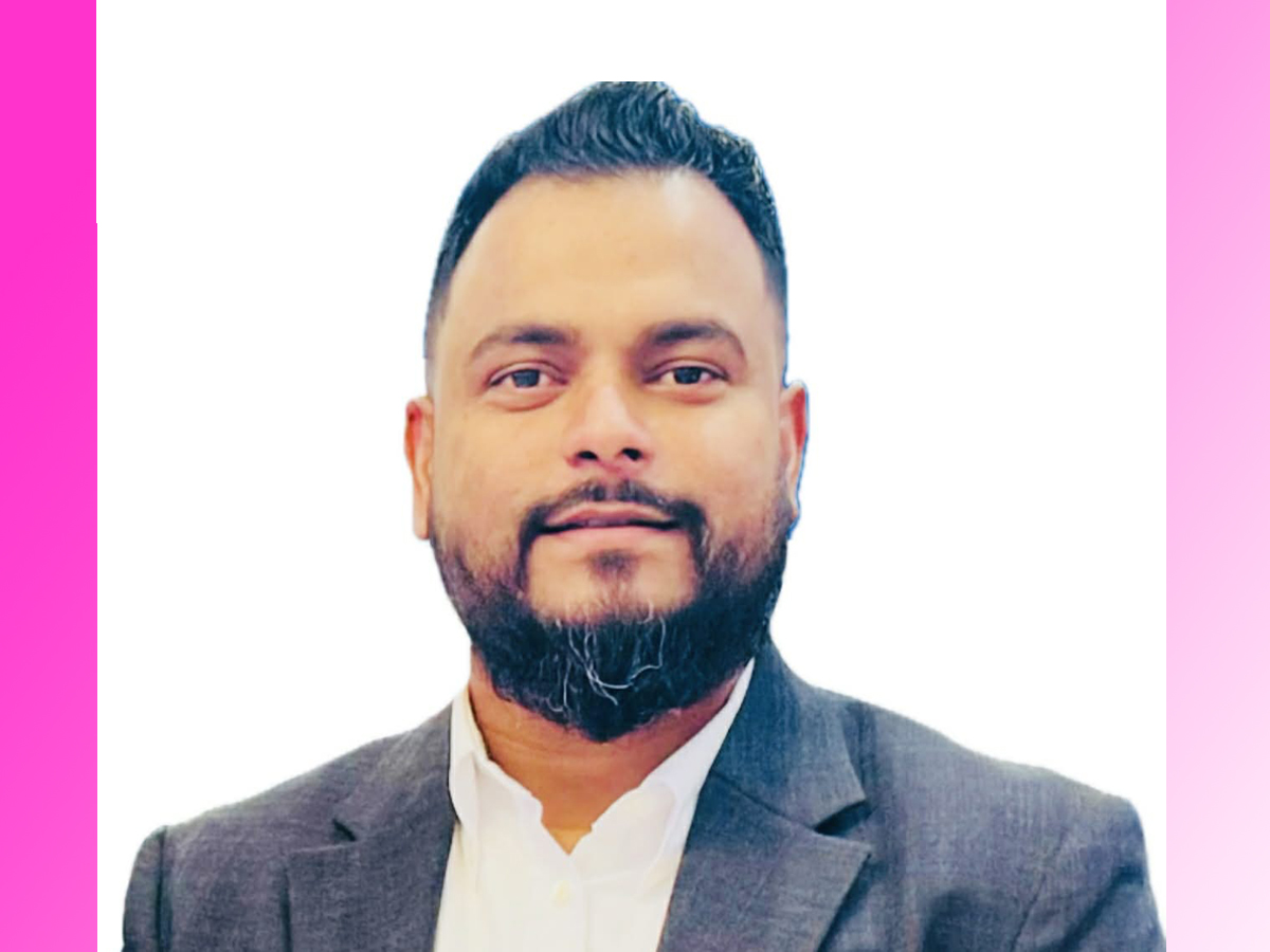বিশ্বনাথ পৌরবাসীকে পবিত্র ঈদুল ফিতরের শুভেচ্ছা জানিয়েছেন মেয়র প্রার্থী এম আর আজিজ