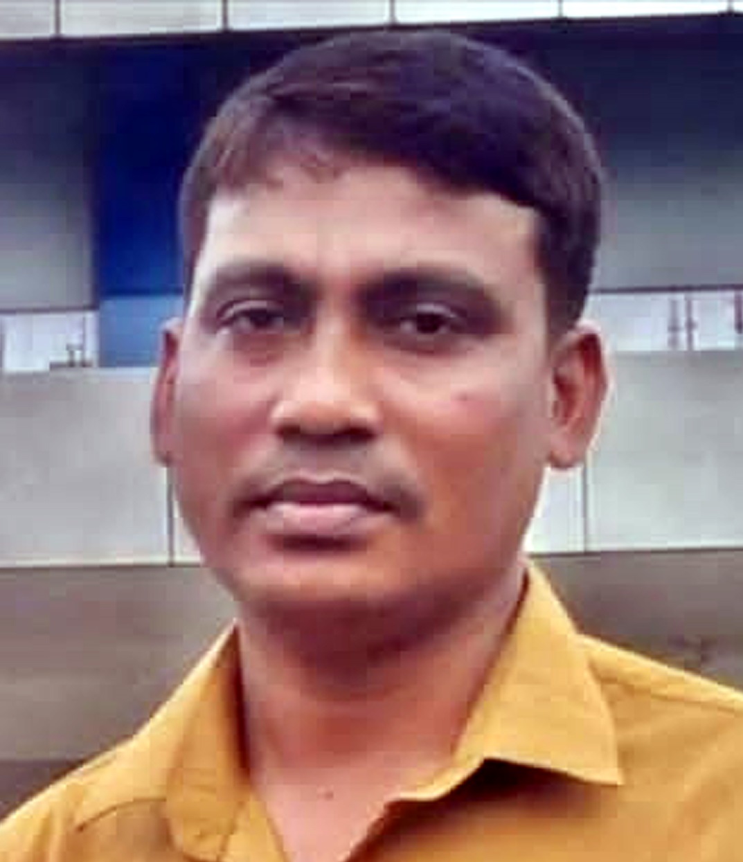 গাছের ডাল ভেঙ্গে পড়ে ব্যাংক কর্মকর্তা বিশ্বনাথের সেবুলের মৃত্যু
